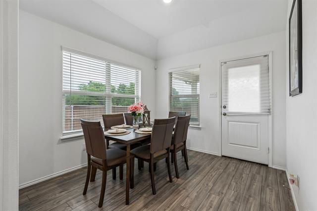 Building Photo - 4001 Fairmont Ln