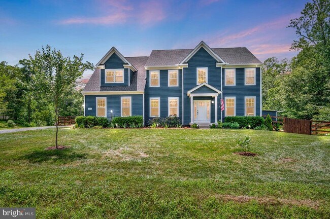 Building Photo - 2211 Camp Geary Ln