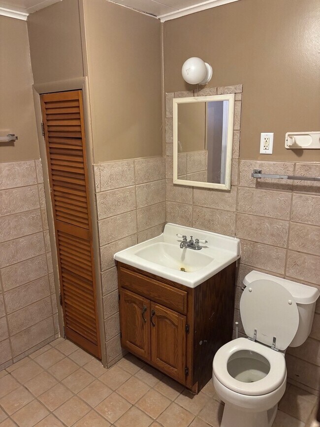 Building Photo - 3226 Union Ave