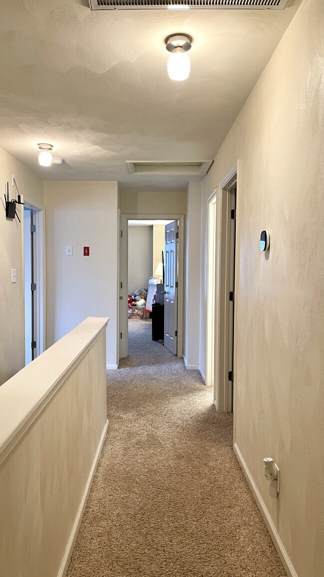 Building Photo - 2248 Ships Crossing