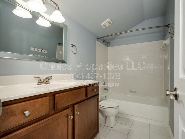 Building Photo - 424 Mather Green Ave