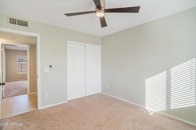 Building Photo - 8316 W Sweetwater Ave