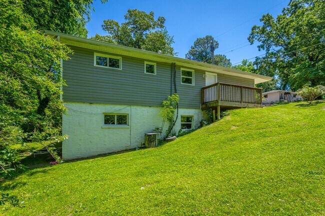 Building Photo - 6303 Walden Ave