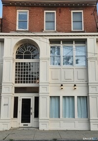 Building Photo - 844 Grand Ave
