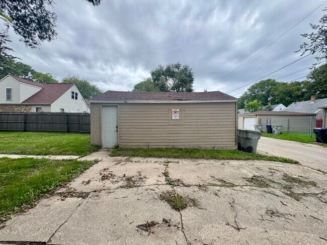 Building Photo - 3928 N 30th St
