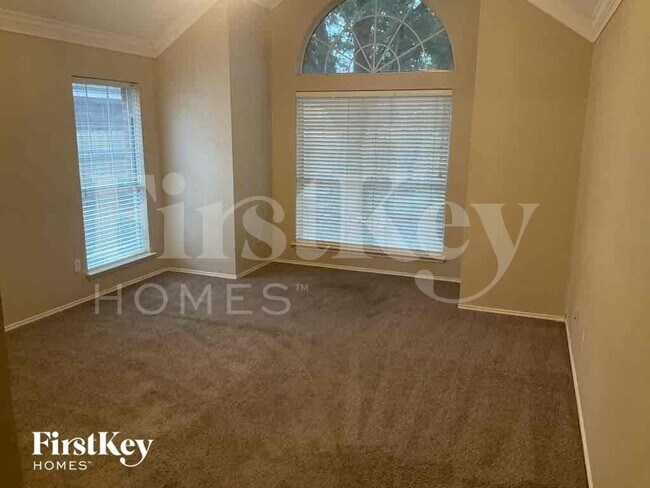 Building Photo - 2329 Bent Brook Dr