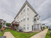 Building Photo - 7981 Calvary Ct