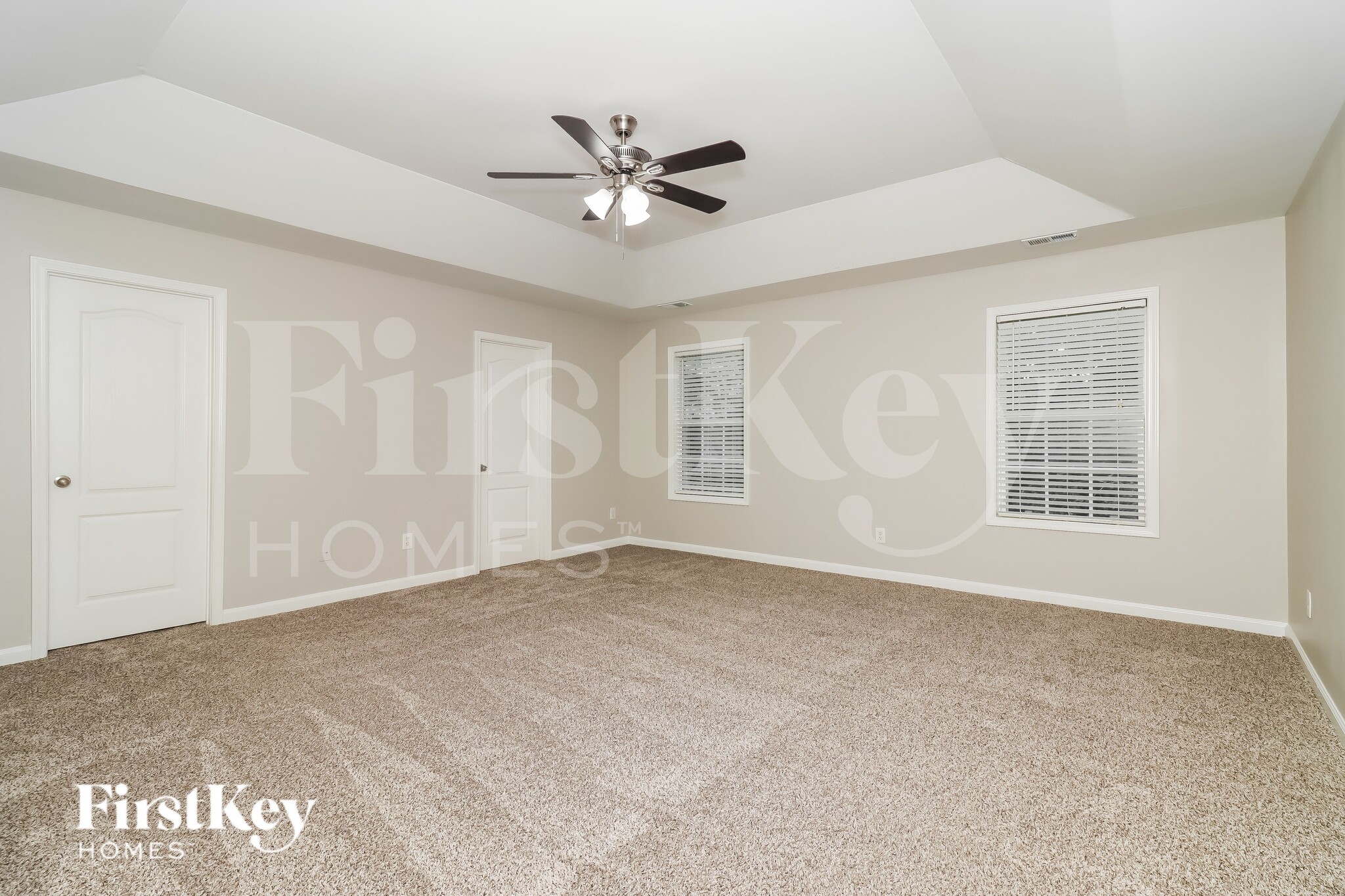 Building Photo - 528 Valleyside Dr