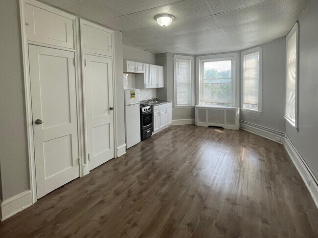 Building Photo - 1230 W Allegheny Ave