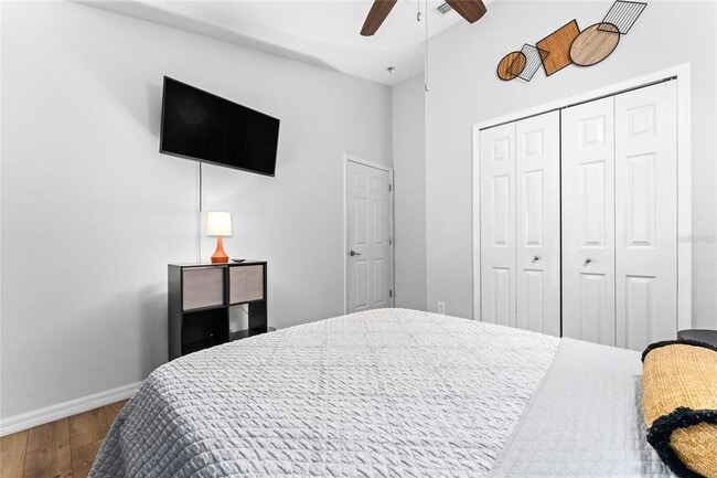 Building Photo - 8601 Cavendish Dr