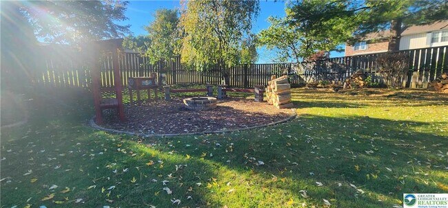 Building Photo - 7616 Buttercup Rd