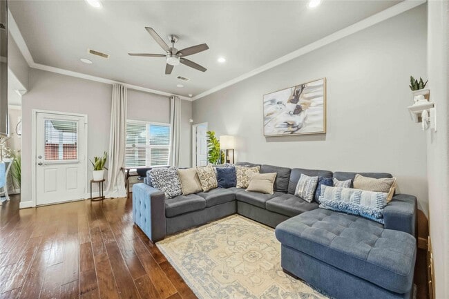 Building Photo - 9903 Garnet Springs Dr