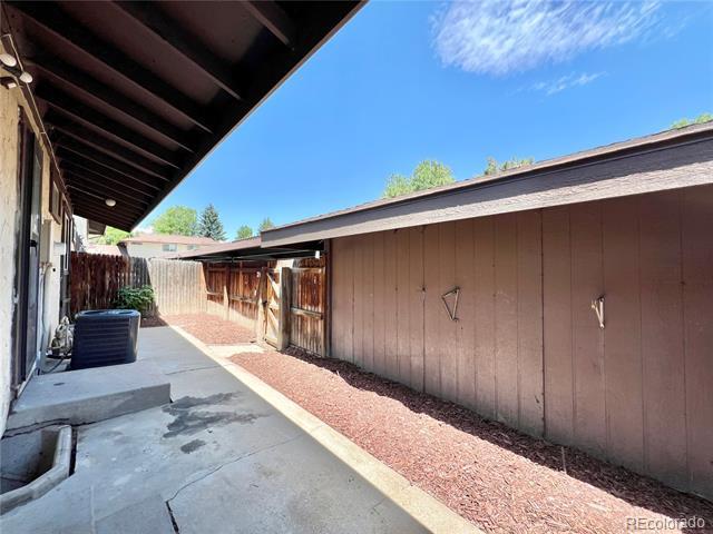 Building Photo - 3739 S Granby Way