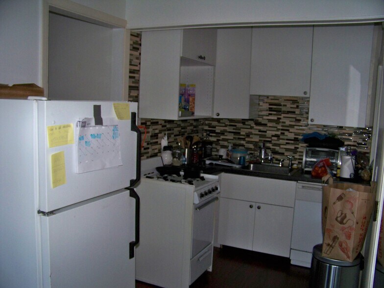 Building Photo - 5815 Alder St