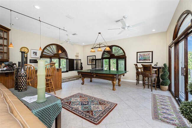 Building Photo - 202 George Rd SE