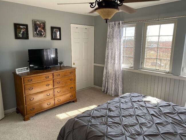 Building Photo - 41889 Precious Square