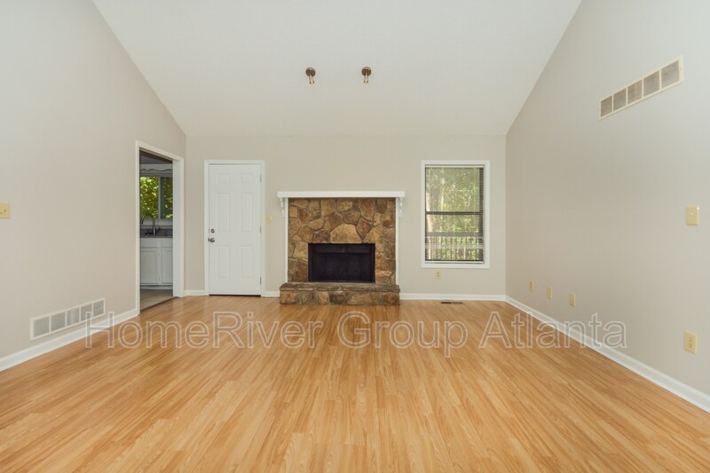 Building Photo - 3822 Nowlin Rd