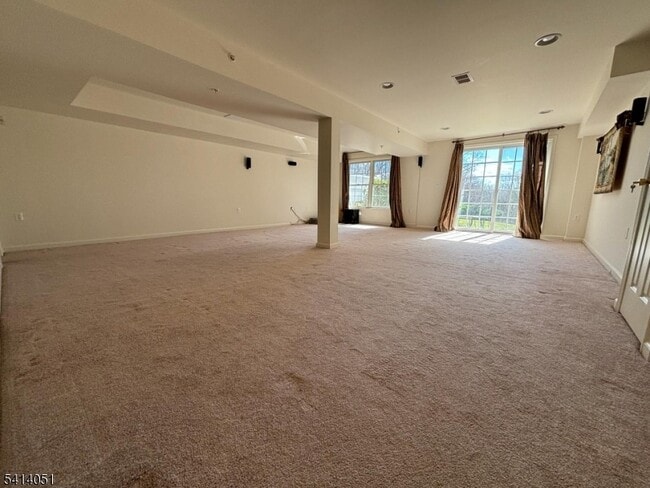 Building Photo - 18 Ashley Ct