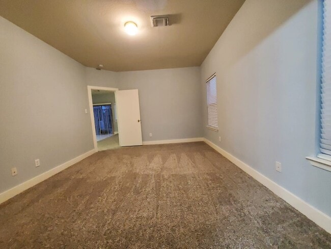 Building Photo - 5722 Sonoma Ridge