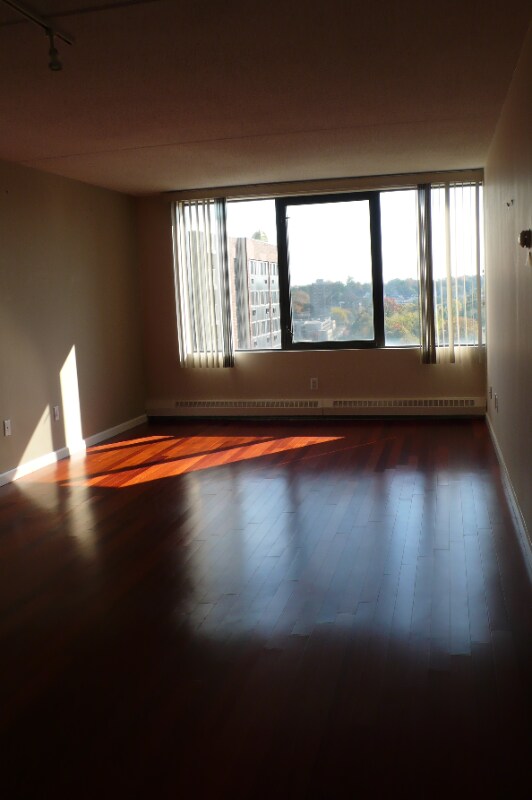 Building Photo - 4 Martine Ave