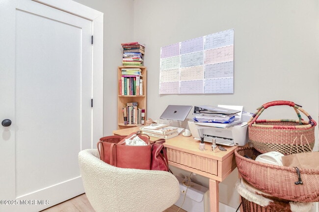 Building Photo - 308 7th Ave