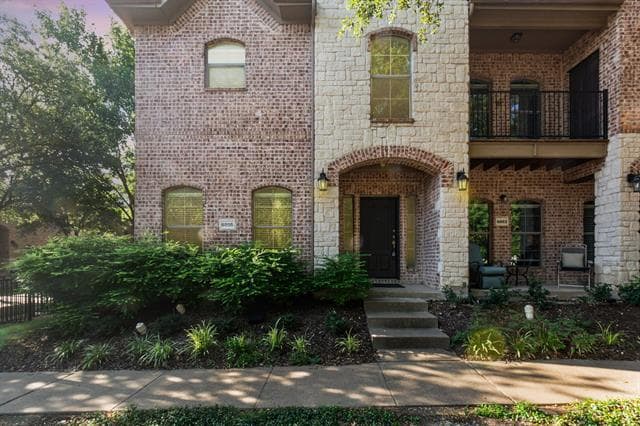 Building Photo - 6895 Pistoia Dr