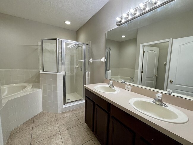 Building Photo - 1144 Andrew Aviles Cir