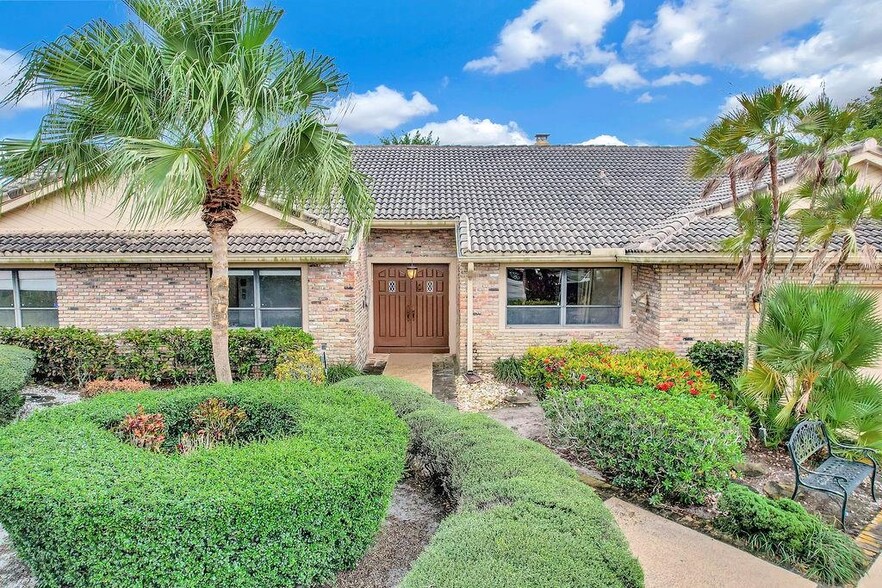 Building Photo - 7301 Corkwood Ter