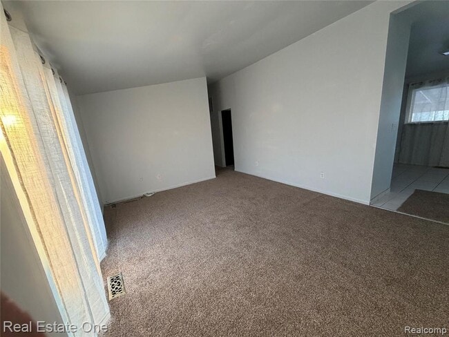 Building Photo - 29449 Everett St