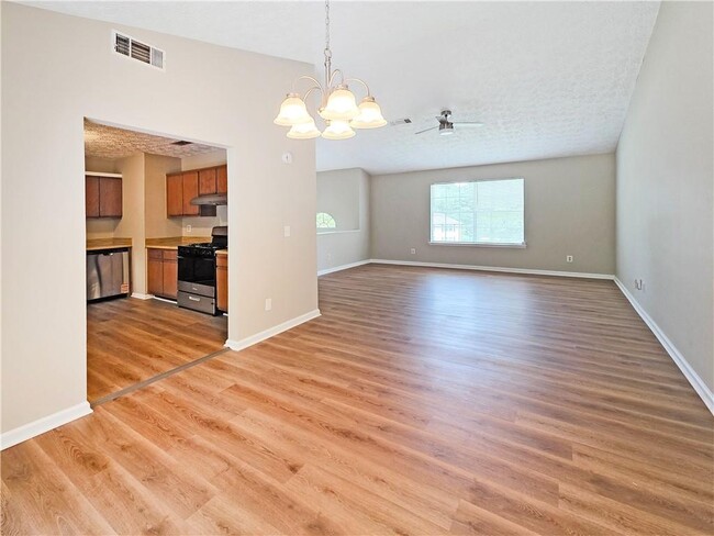 Building Photo - 7080 Greenbower Ln