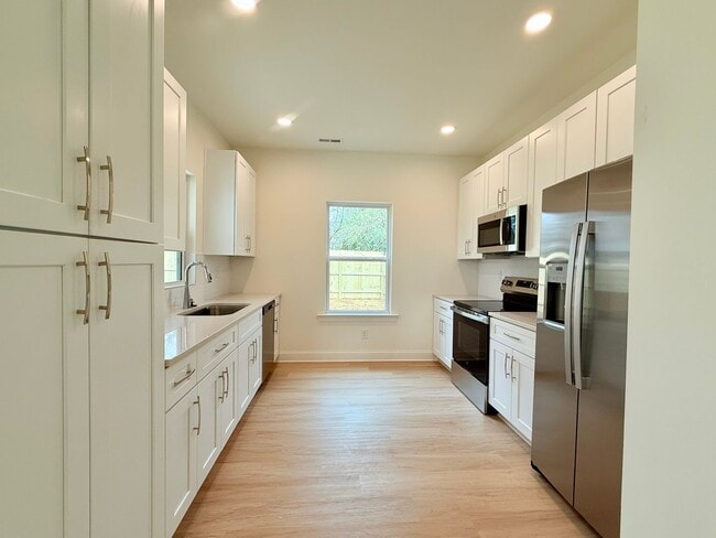 Building Photo - 5399 Toano Rd