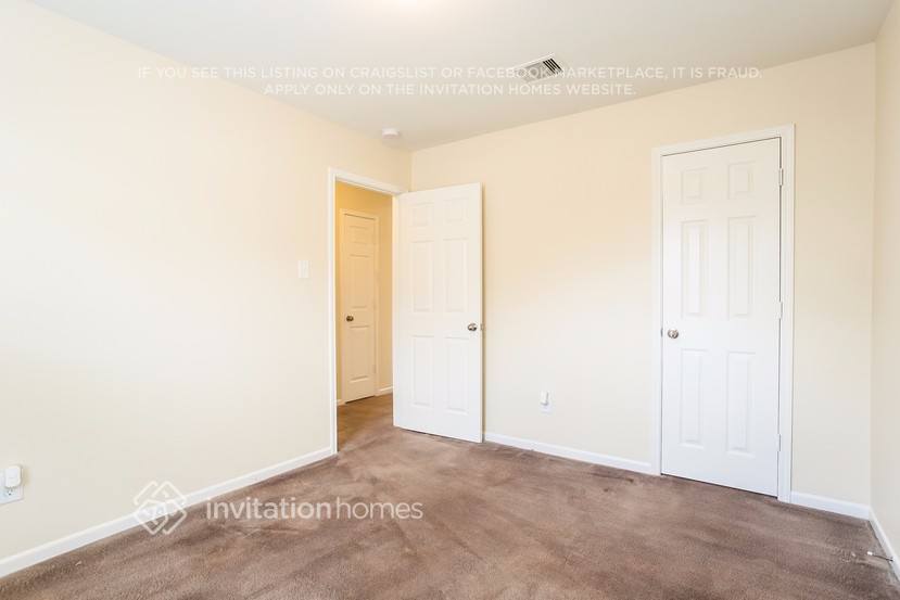 Building Photo - 5802 Le Carpe Plantation Ct