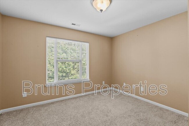 Building Photo - 1814 Castle Gate Ct