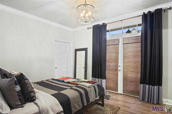 Building Photo - 888 S Kenilworth Pkwy