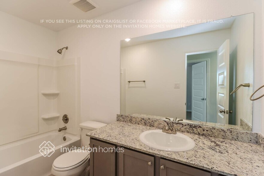 Building Photo - 10920 Heliosphere Wy