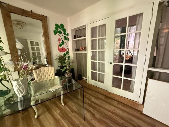 Building Photo - 1785 Calais Dr