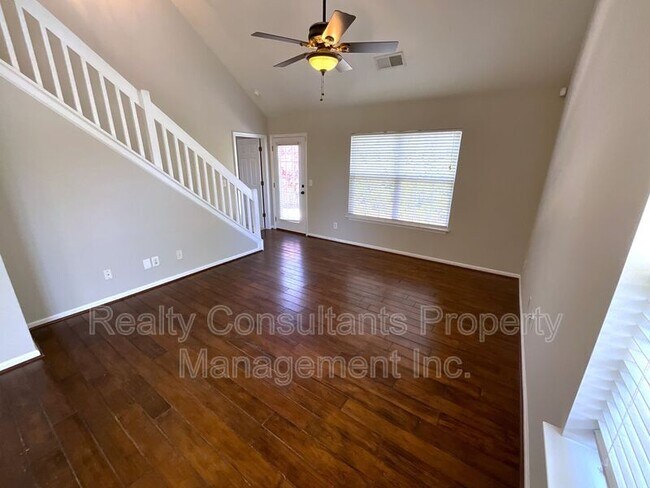 Building Photo - 300 Mourning Dove Terrace