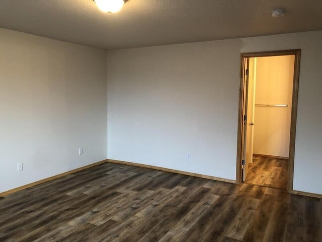 Building Photo - 2955 NW 9th Ln