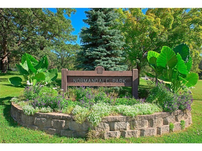 Building Photo - 5233 Danens Dr