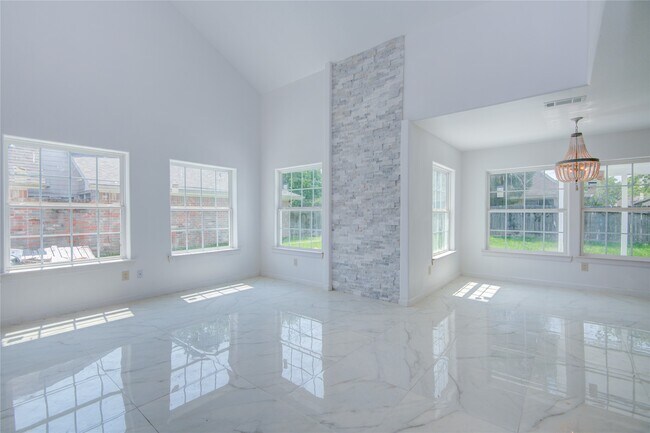 Building Photo - 4427 Waterfall Way