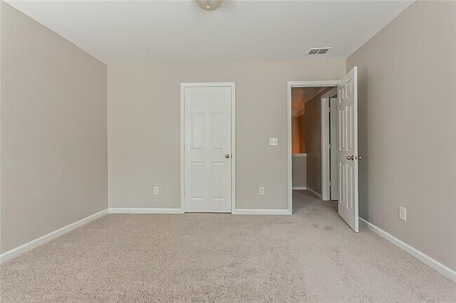 Building Photo - 3035 Whittier Way