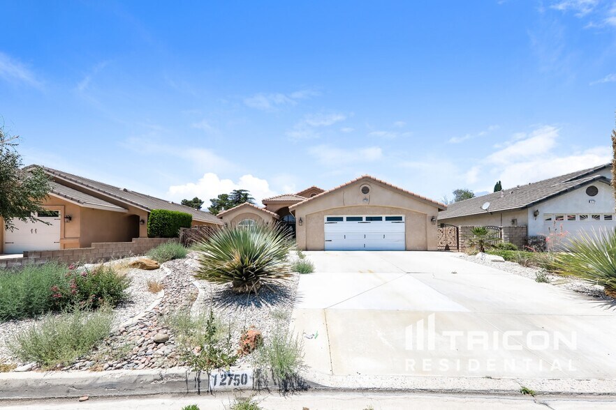 Primary Photo - 12750 Yellowstone Ave