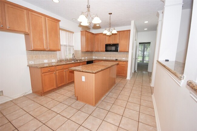 Building Photo - 310 Watercrest Harbor Ln