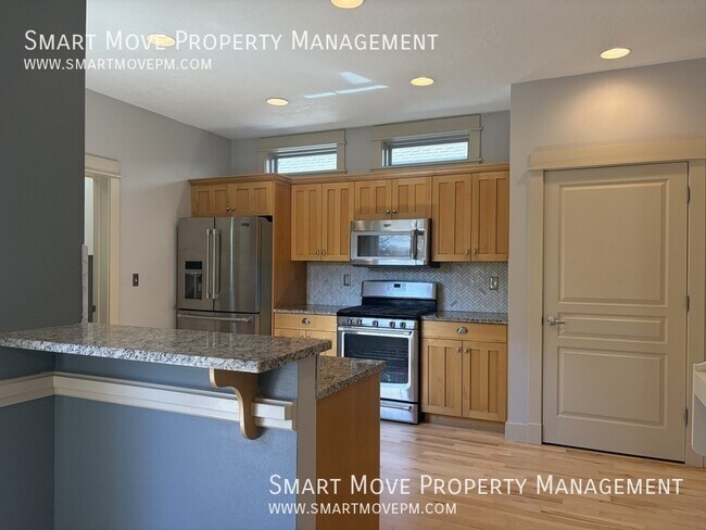 Building Photo - 4251 E Homestead Rim Dr