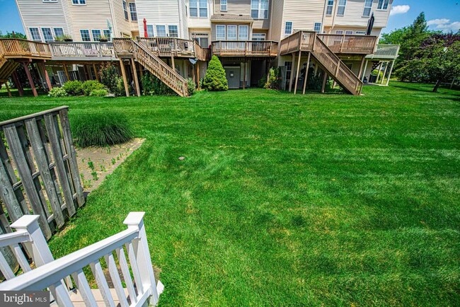 Building Photo - 9736 Morningview Cir
