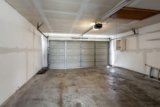 Building Photo - 1202 Wroxton Way