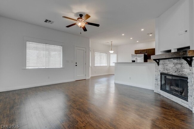 Building Photo - 5938 Gentleslope St