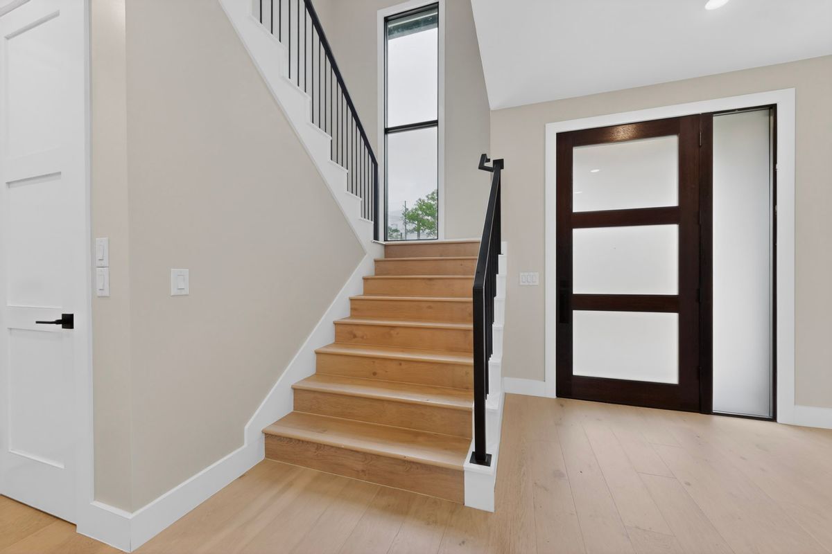 Building Photo - 5018 Highland Ct
