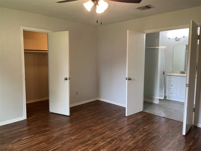 Building Photo - 2703 Hot Springs Dr