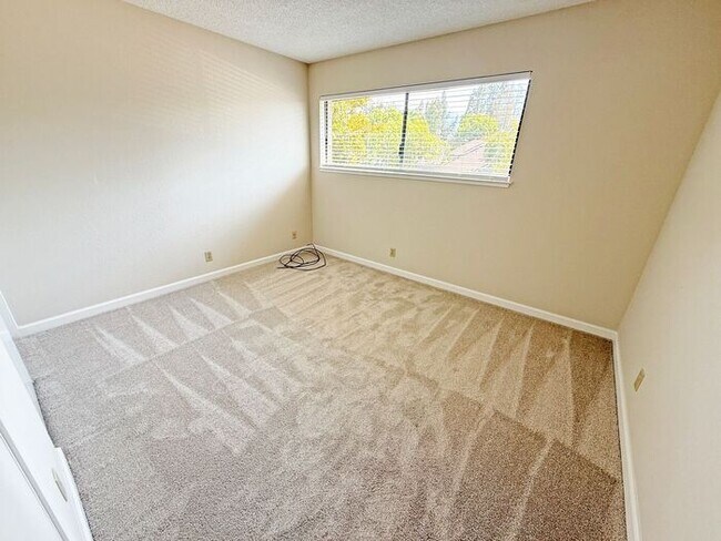 Building Photo - Gorgeous Almaden Valley Home Near Almaden Lake Park!